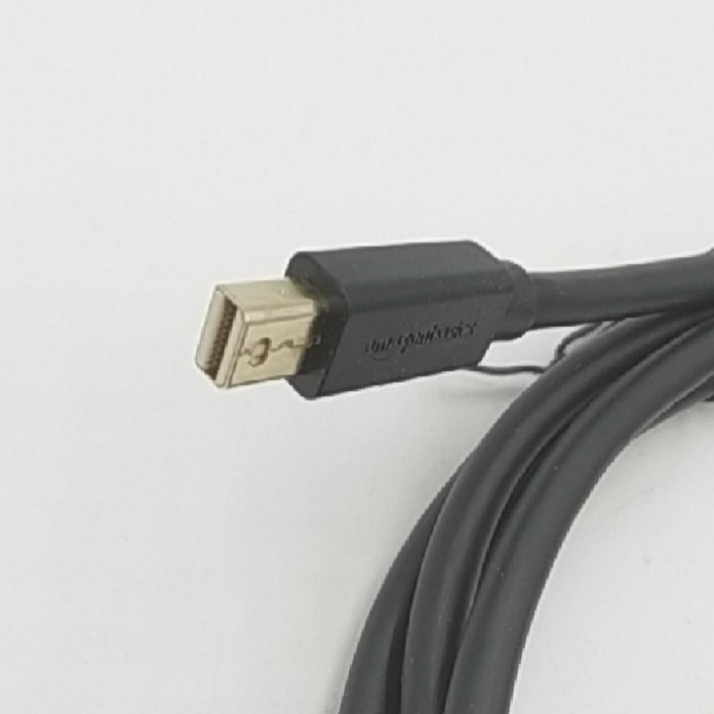 Amazon Basics Kabel Verbindung Mini DisplayPort auf HDMI Full HD schwarz hochwertige Qualität 180 Meter