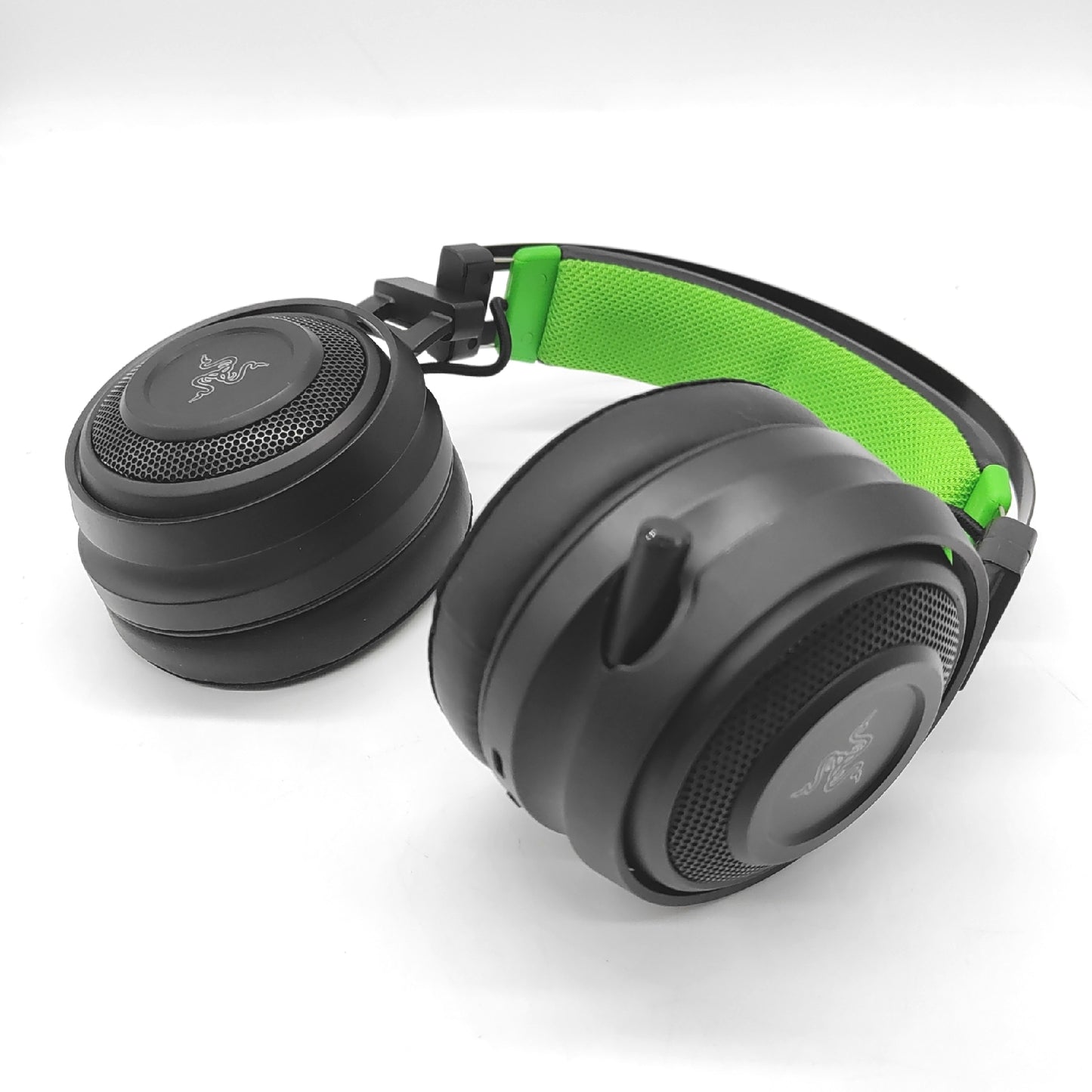 Razer Nari Ultimate for Xbox One kabellose Gaming HyperSense Kopfhörer- - Defekt