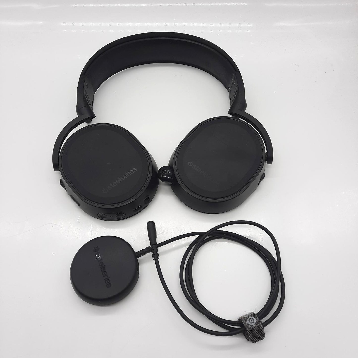 SteelSeries Arctis 9  Dual Wireless Gaming Headset  Verlustless 24 GHz  - Defekt