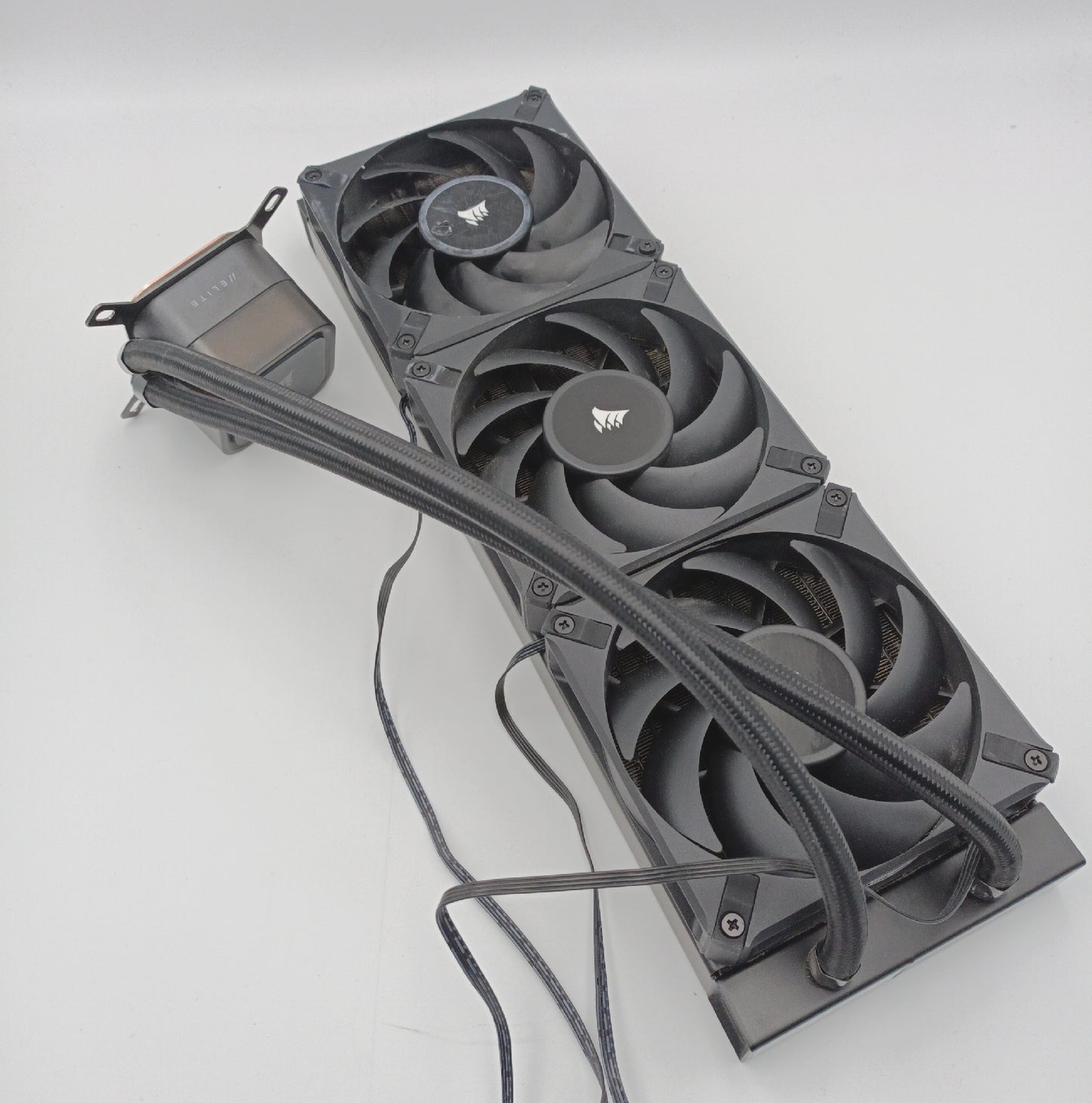 Corsair iCUE H150i RGB EL E Flüssigkeitskühlung CPU 16 RGB