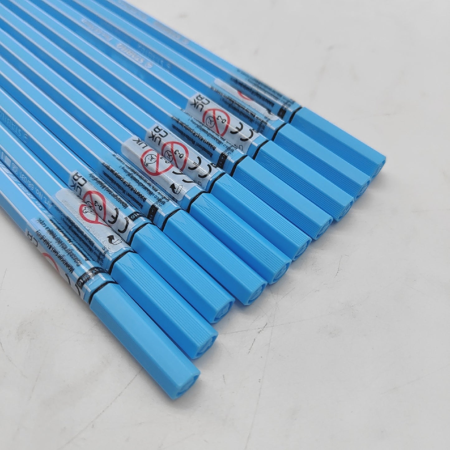 STABILO Filzstift Schreibgeräte Stifte 68 neonblau leuchtend für Schule und Büro
