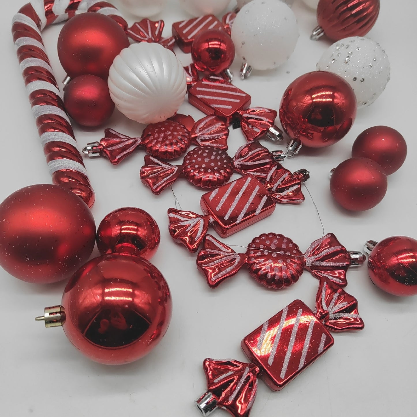 Kesote Weihnachtskugeln Rot Weiß Christbaumkugeln Set Lieferumfang Siehe Fotos