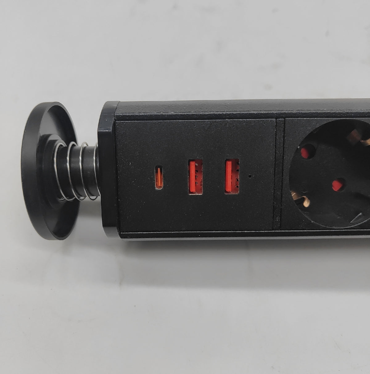 Ausziehbare Tischsteckdosenleiste mit 3 Steckdosen für Elektronik Geräte Verlängerungskabel