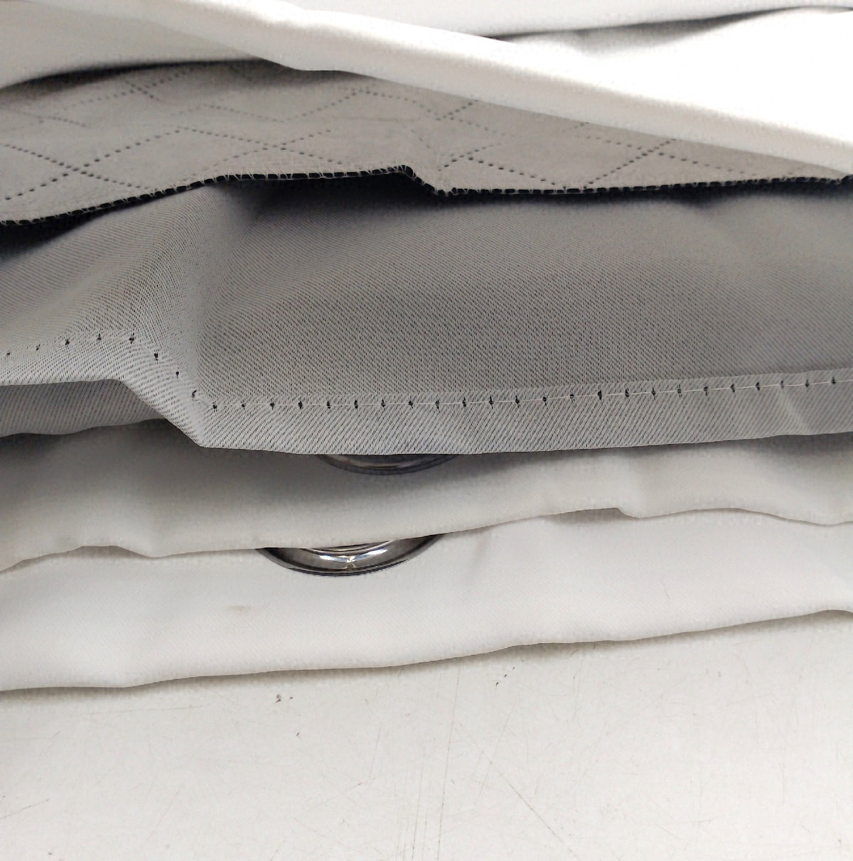 PONY DANCE Schallschutz Vorhang Weiss Lichtundurchlässige Gardinen Ösen 2er Set