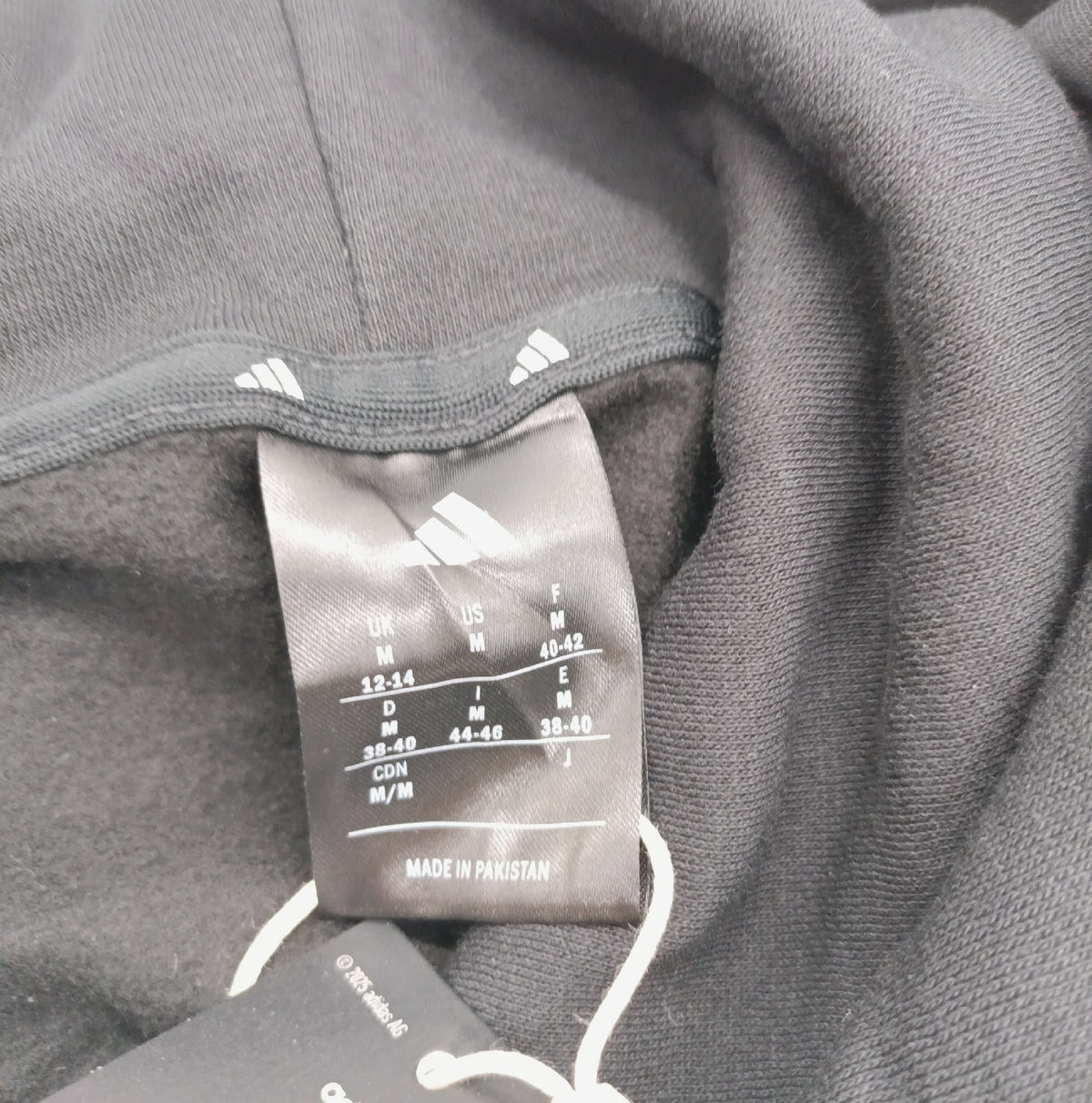 Adidas Damen Hoodie Bekleidung Essentials Linear Fleece Komfort Sweatshirt Schwarz Weiß M