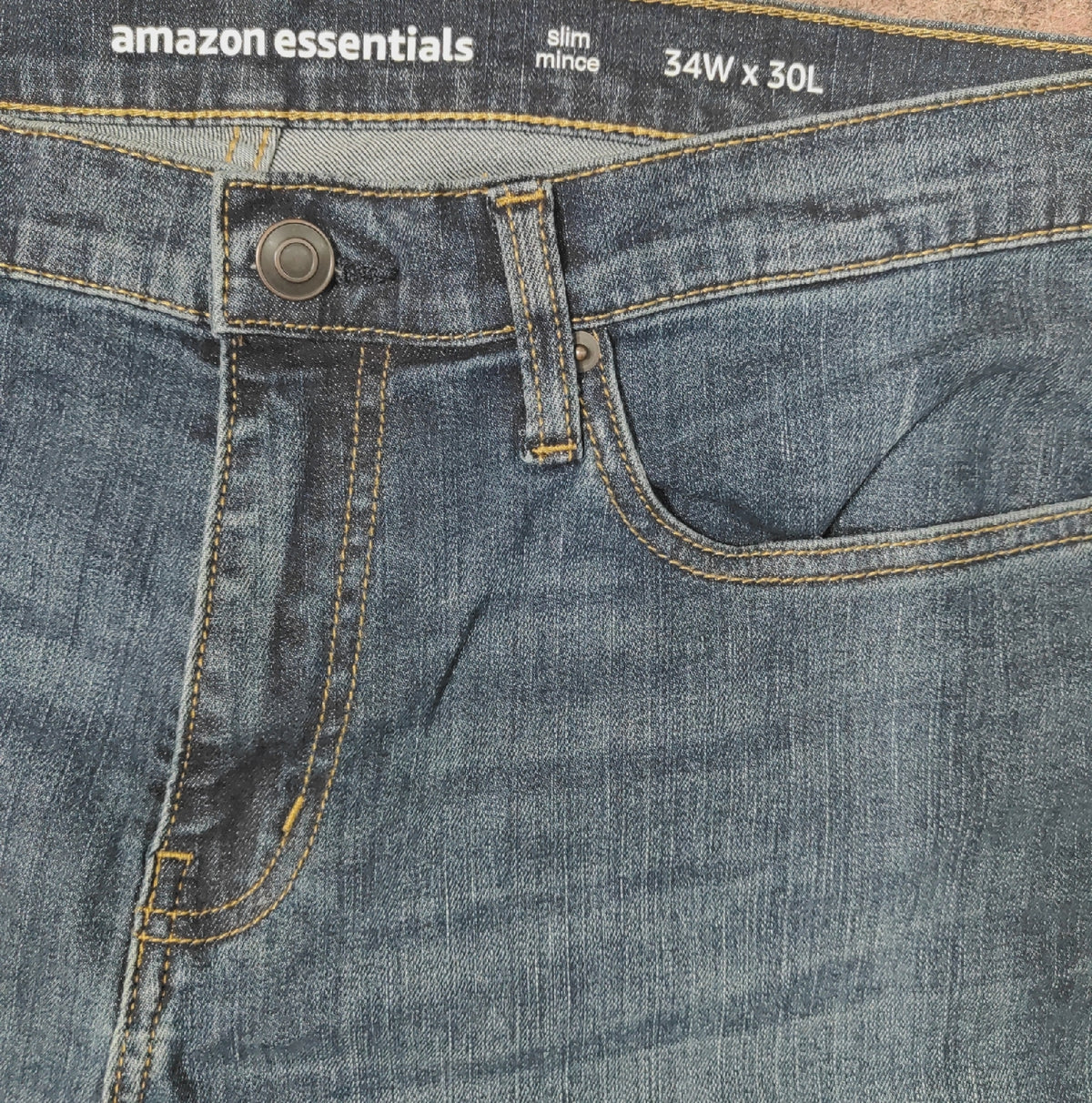 Amazon Essentials PANTS Herren Slim Fit Stretchjeans Dunkle Waschung 34W 30L