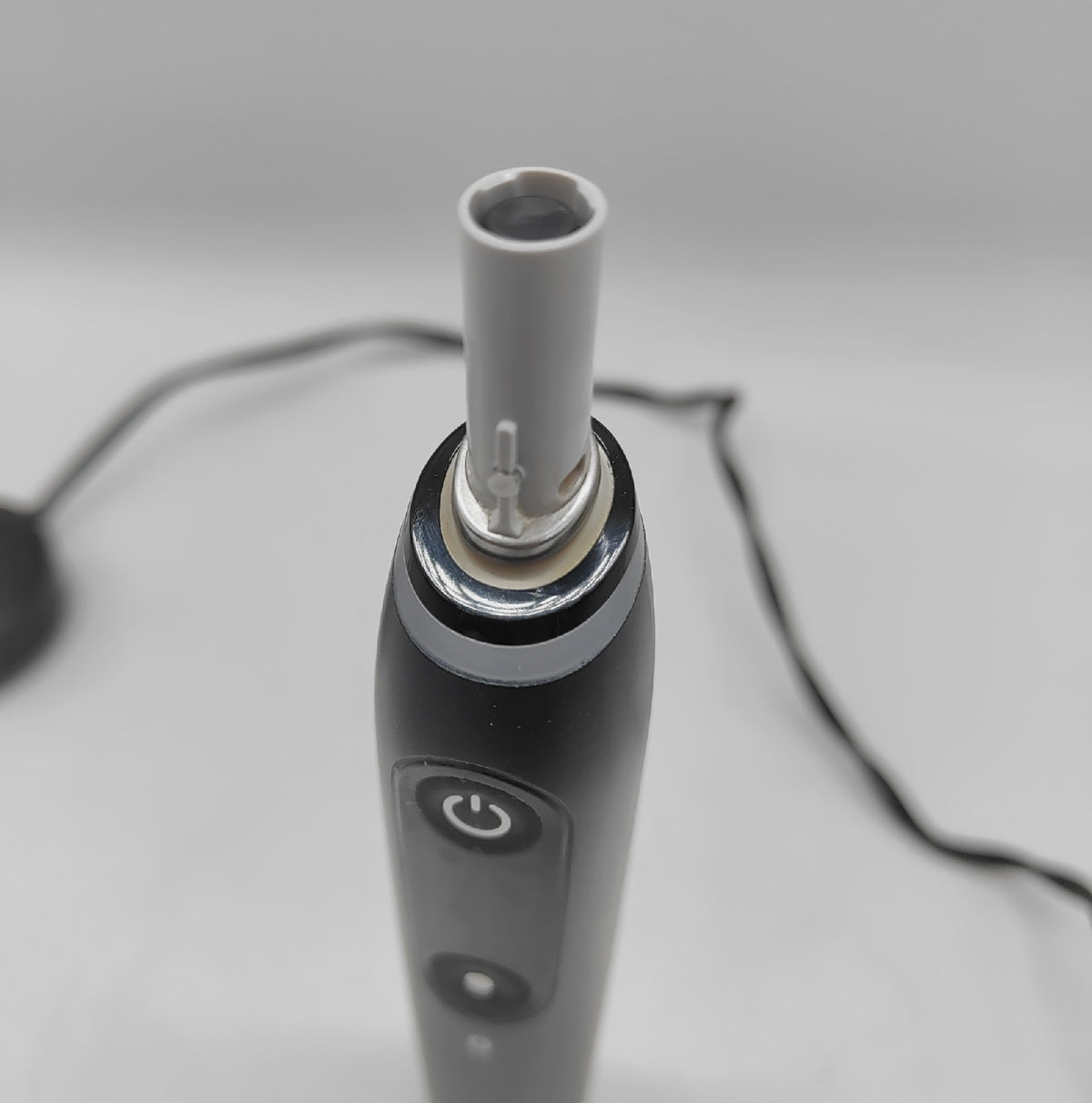 Oral B Edition Elektrische Zahnbürste iO Series 7 Plus Gebrauchsspuren Zahnpflege