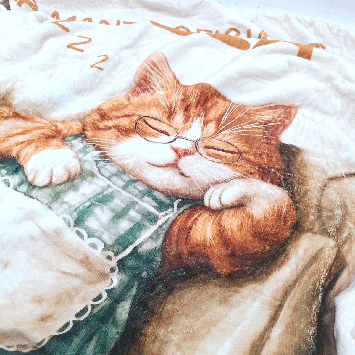 Giftasy Oma-Geschenkideen zum Geburtstag für Oma: Katzendecke zum Tag der Oma