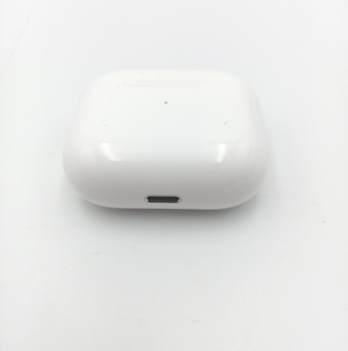 Apple Airpods Dritte Generation Ladegehäuse Kopfhoerer defekt mit Accountsperre