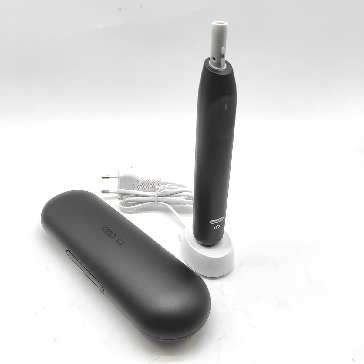 Oral-B iO 2 Elektrische Zahnbürste Black Night 1 Zahnbürstenkopf - Unvollständig