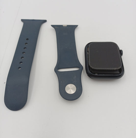 Apple Watch Series 7 GPS Cellular Aluminium Defekt Display entfernt