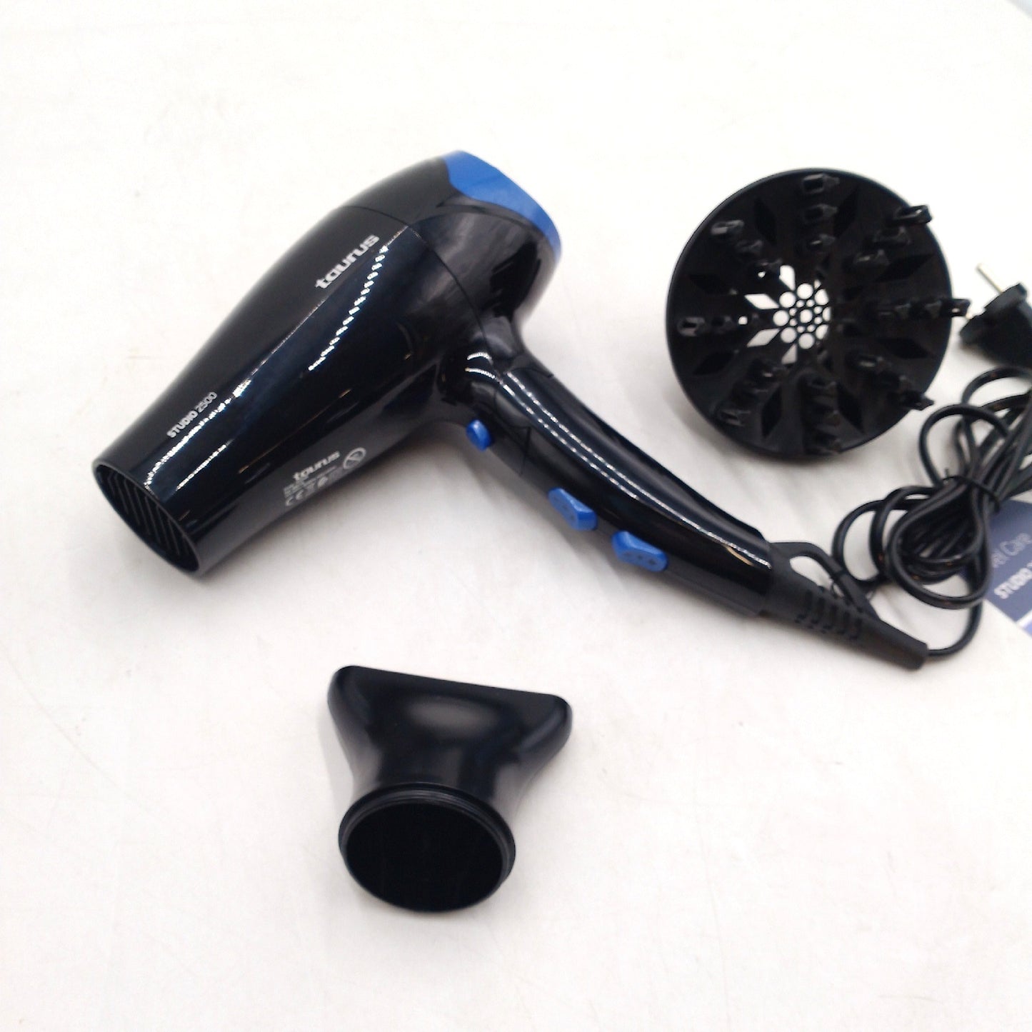 Taurus Haartrockner Haarschmuck Studio 2500 Leistung stark und zuverlässig für Styling
