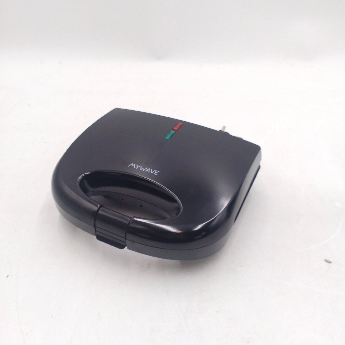 My Wave Sandwichmaker Küchengerät 750 Watt Leistung vielseitig und einfach zu bedienen für alle Lebensmittel