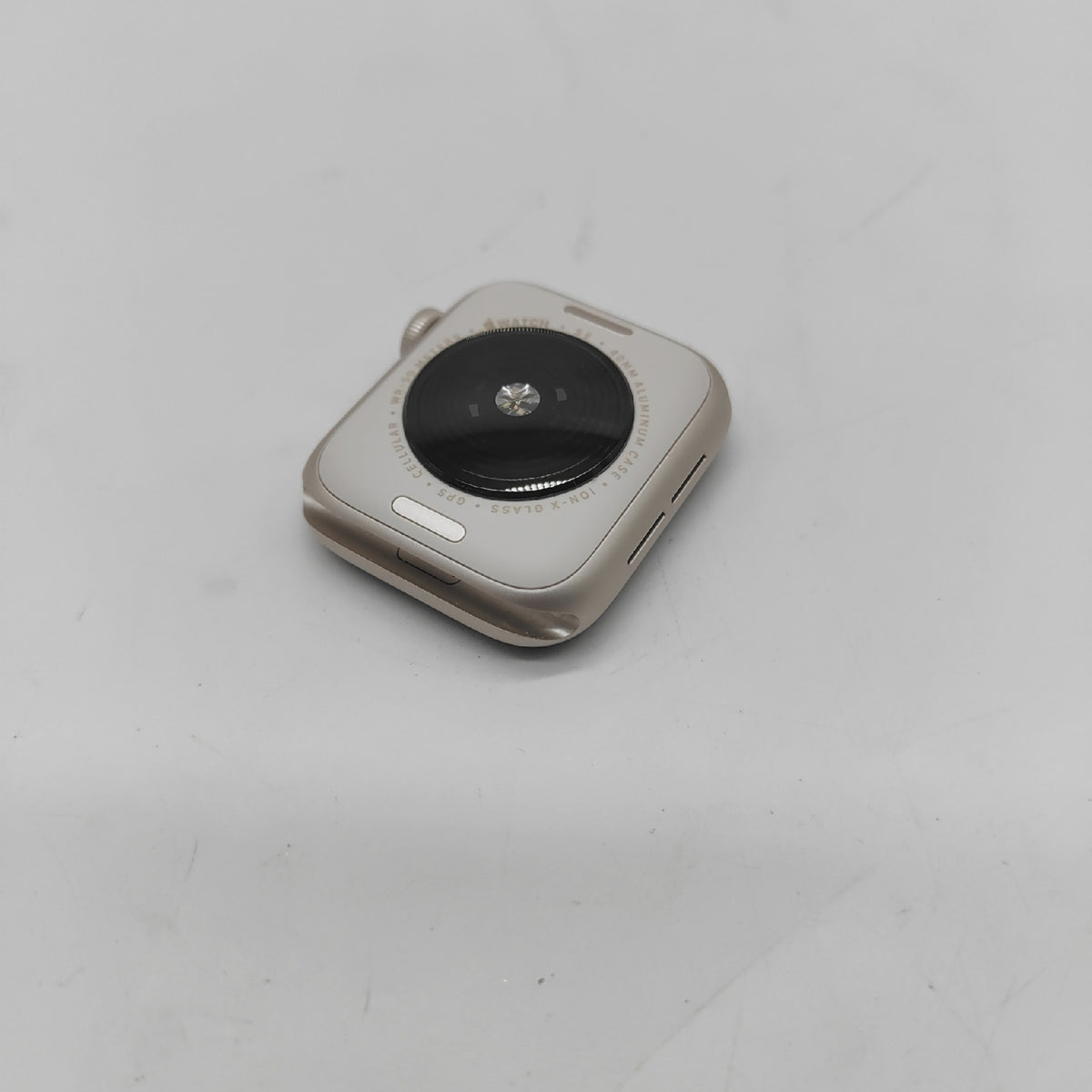 Apple Watch SE 3 GPS+Cellular m  40 mm Gehäuse aus weißem Aluminium und - Defekt