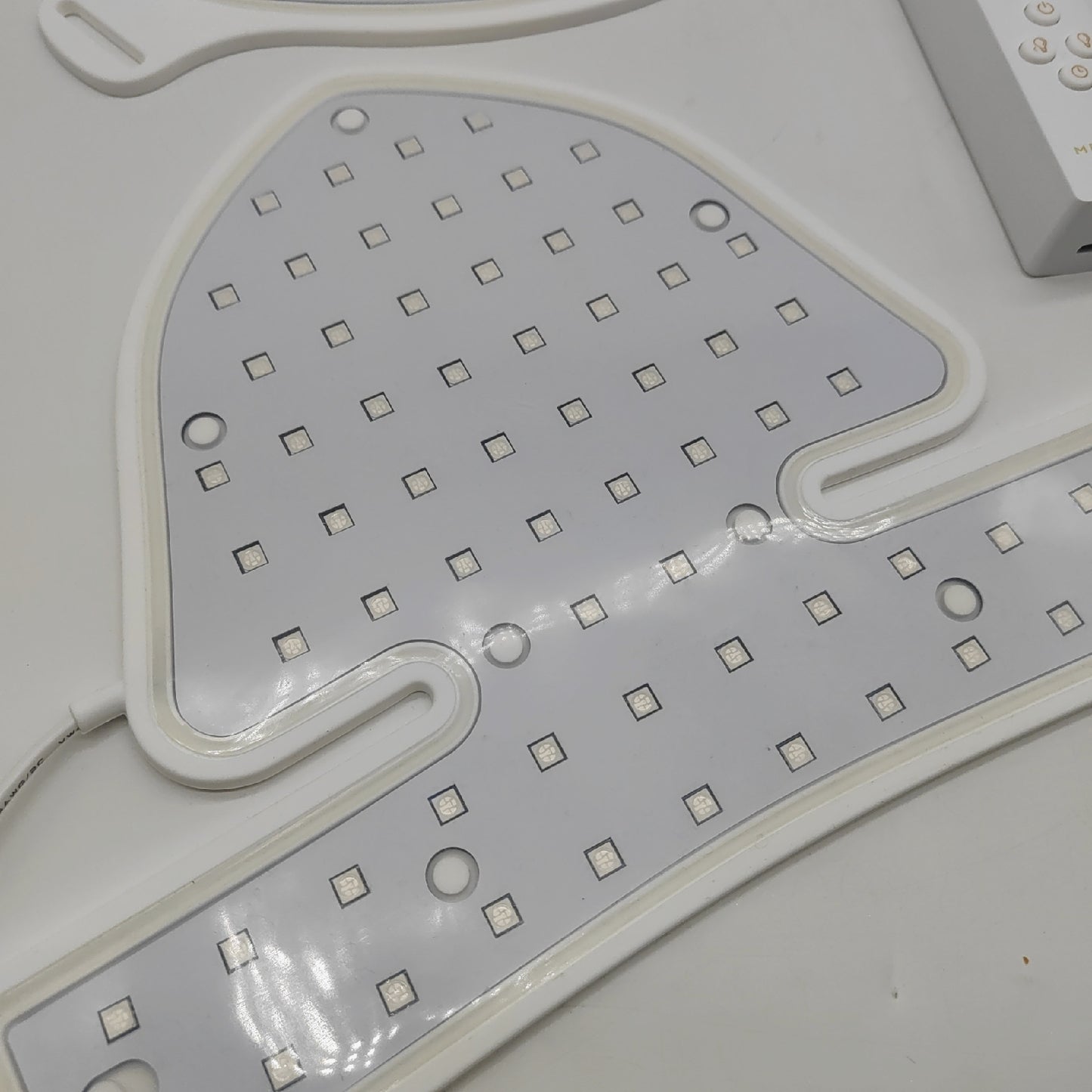 MEGELIN LED Rotlichttherapie Maske Gesicht Hals Beleuchtung 7 Farben Therapie