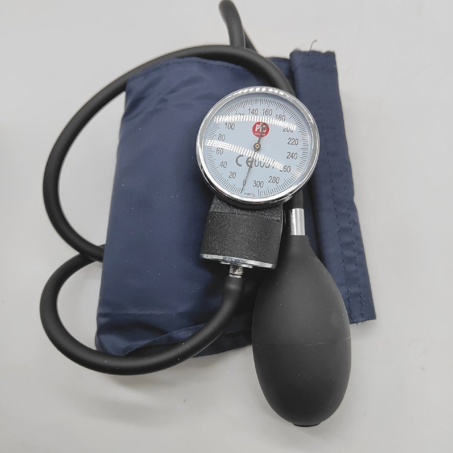 Pic Solution Blutdruckmessgerät Medizinische Geräte ClassicMED Präzision Zuhause einfache Handhabung