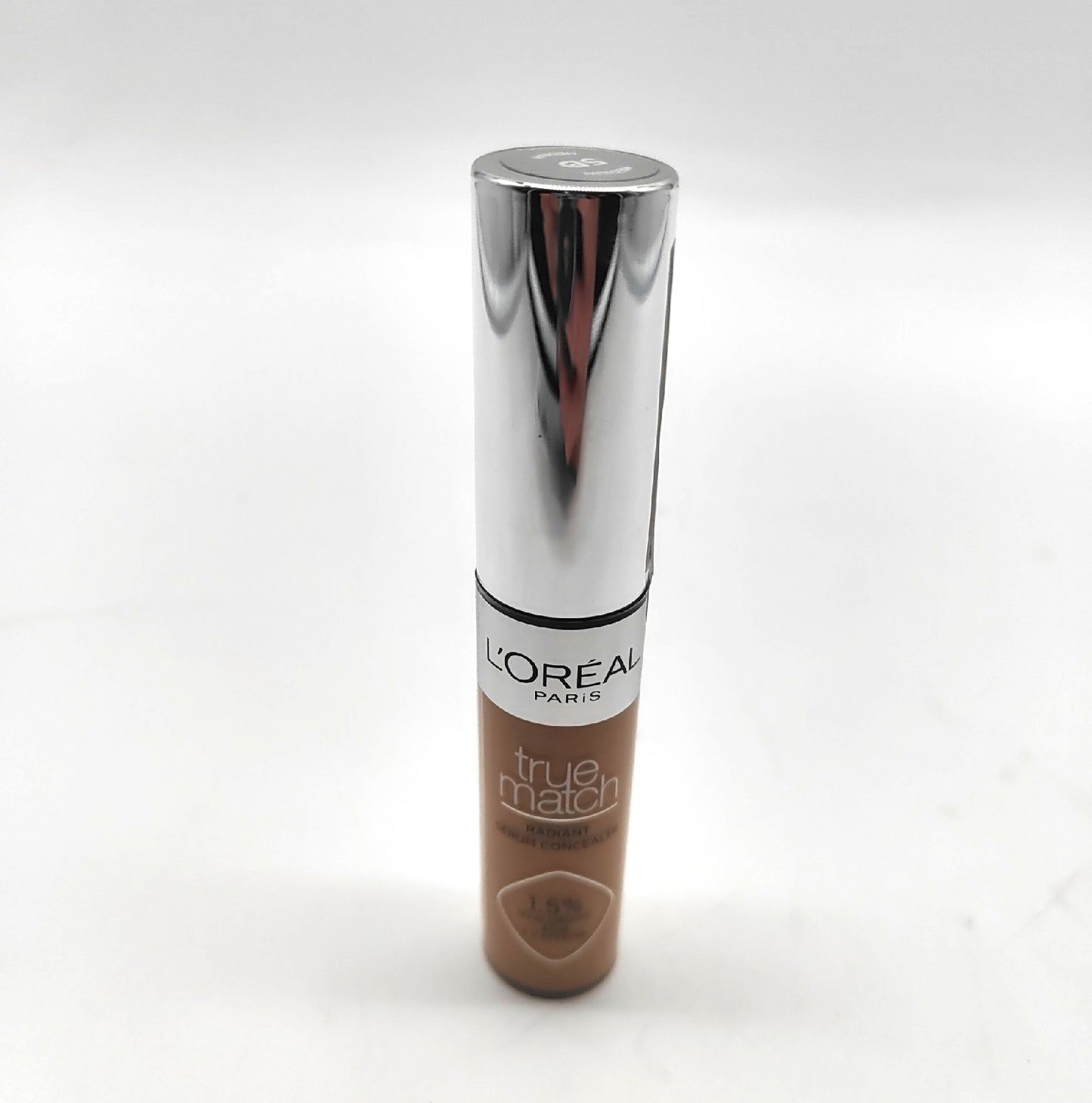 LOréal Paris Concealer Make up Liquid Serum Formel mit Hyaluronsäure pflegend und