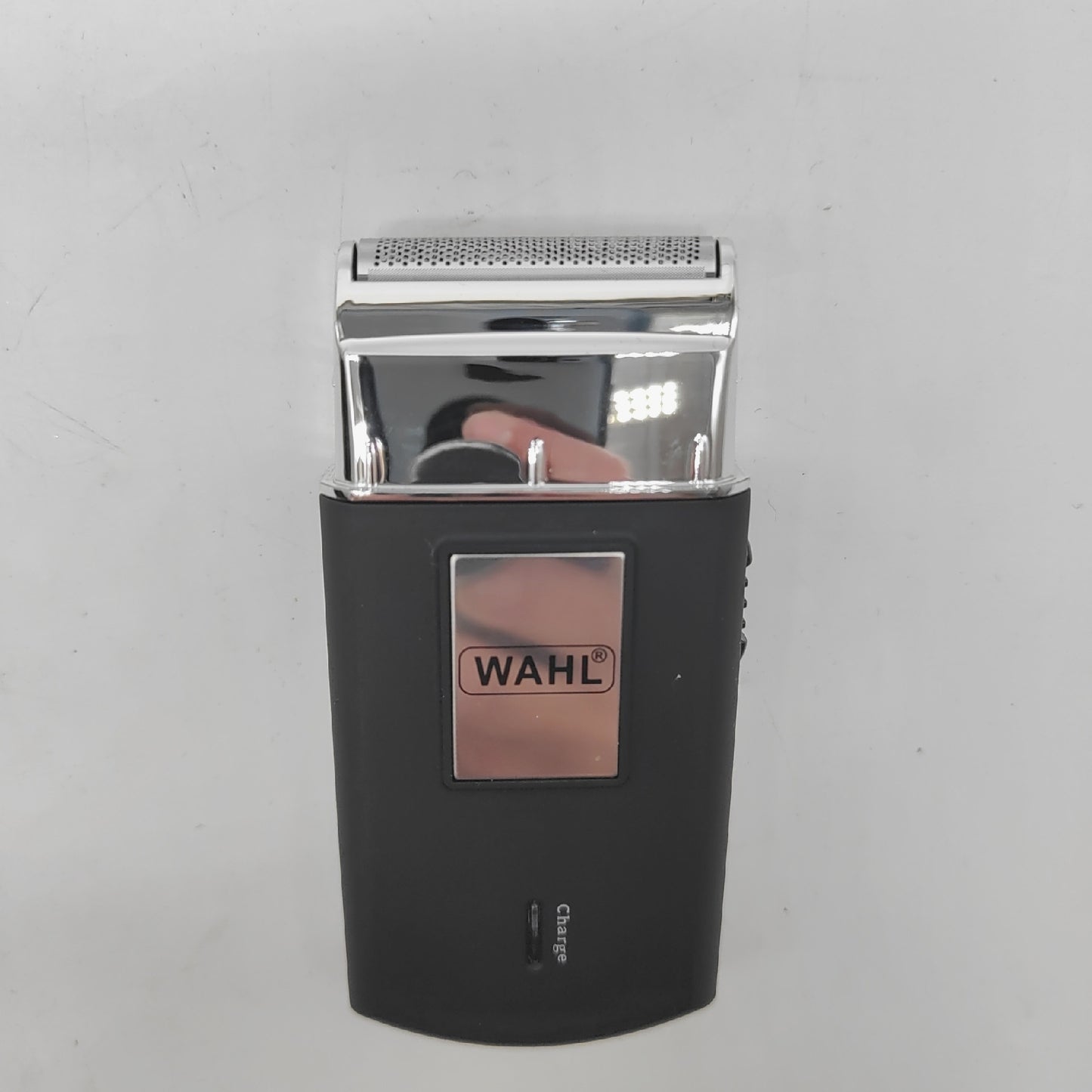 Wahl Travel Shaver Kit wiederaufladbar, flexible Klinge, inklusive Bürste