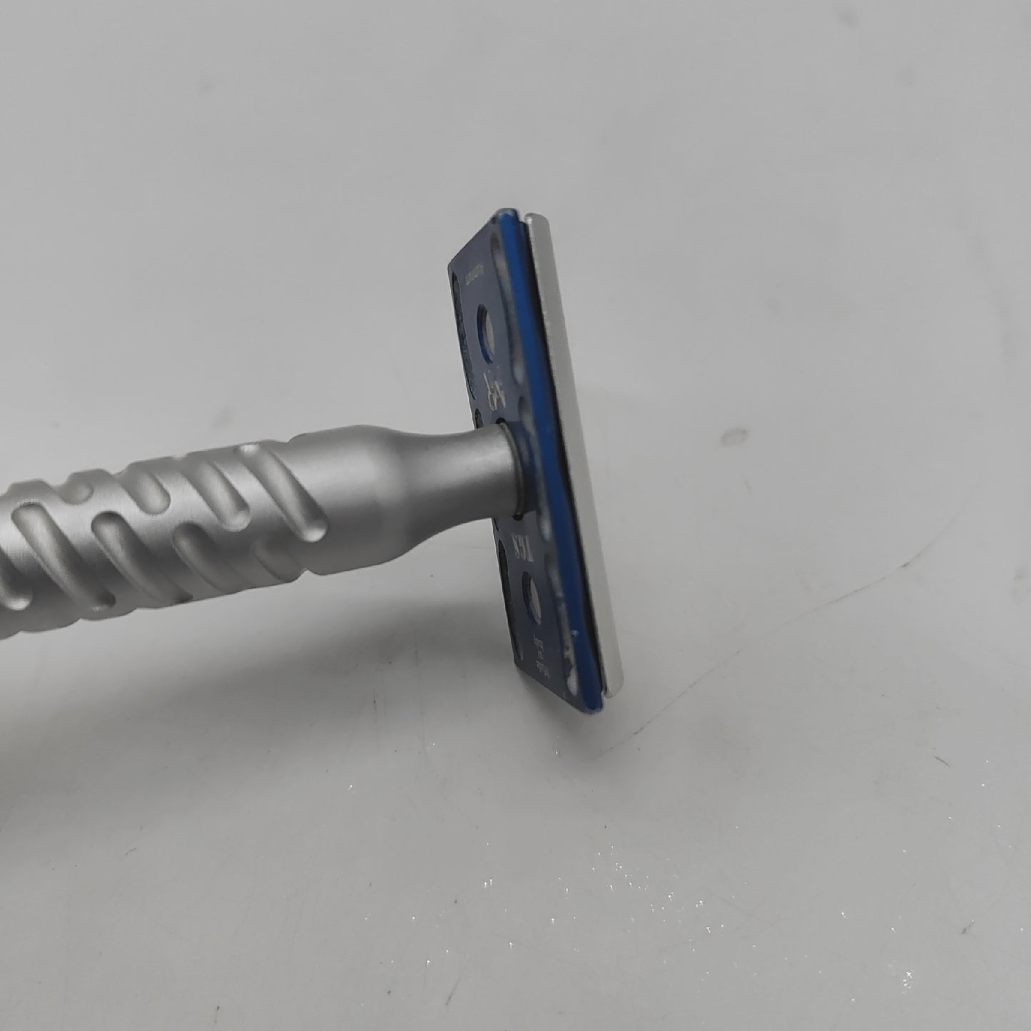 The Goodfellas smile Sicherheitsrasierer Styletto Shadow Blue Beard Shaving &