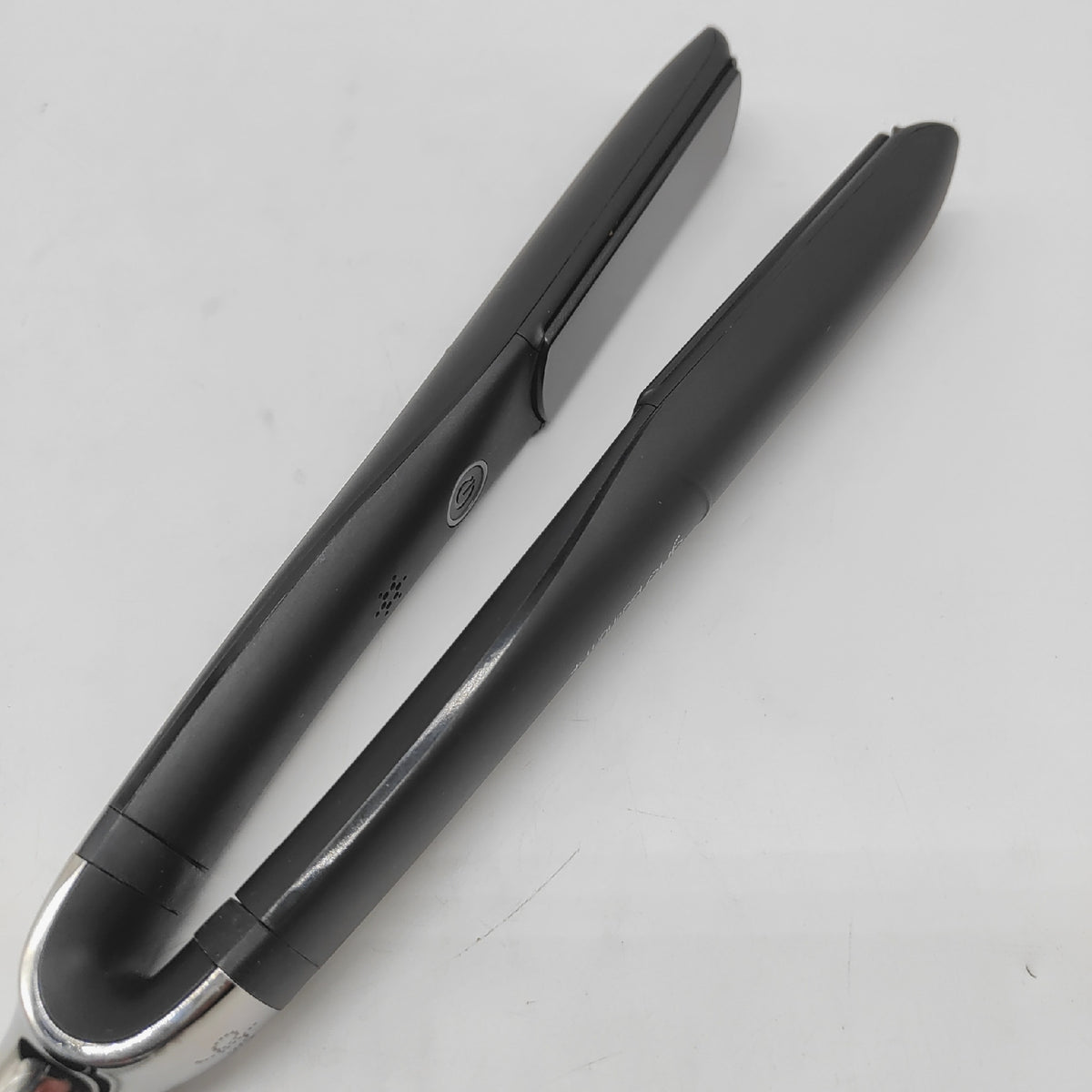 ghd Platinum black professionelles Glätteisen eine Seite kalt