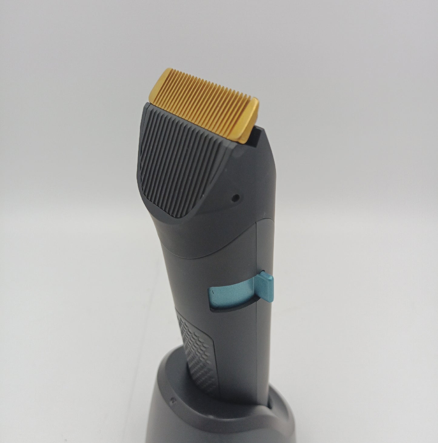 Cecotec Bamba PrecisionCare Nass-/Trocken-Haarschneider. Klingen aus rostfreiem Stahl mit (21,24)