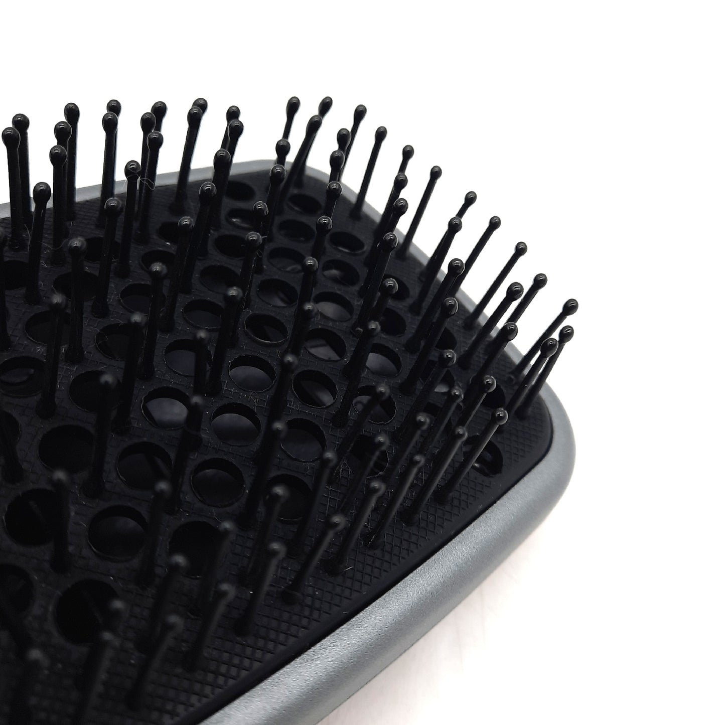 Cecotec CeramicCare Einzigartige quadratisch geformte Luftformbürste. Haar