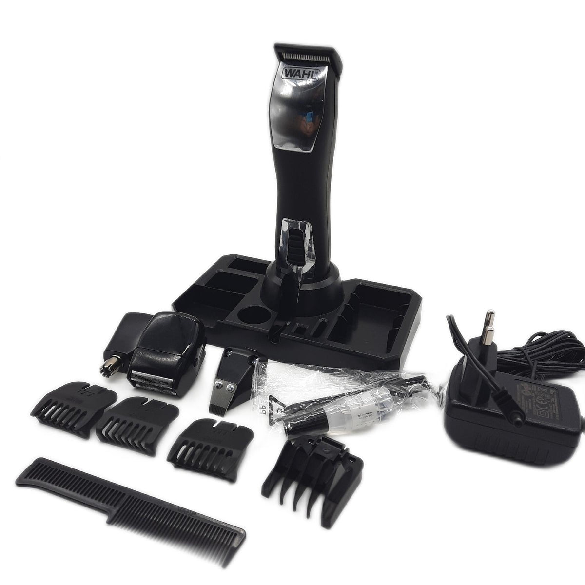 Wahl Groomsman Pro Trimmer Herrentrimmer Multigroomer mit 4 austauschbaren Aufsätzen für Herren