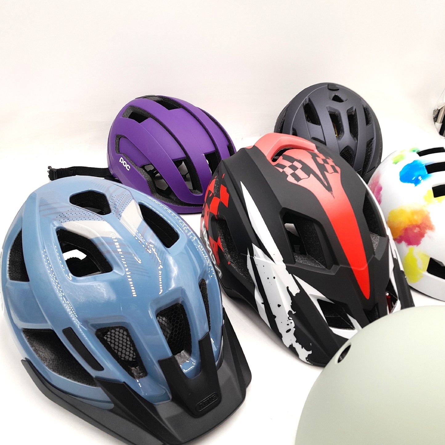 Sport Helme Kunden Retouren Rückläufer Mixkarton Sportausrüstung Sicherheitsschutz Freizeitspaß