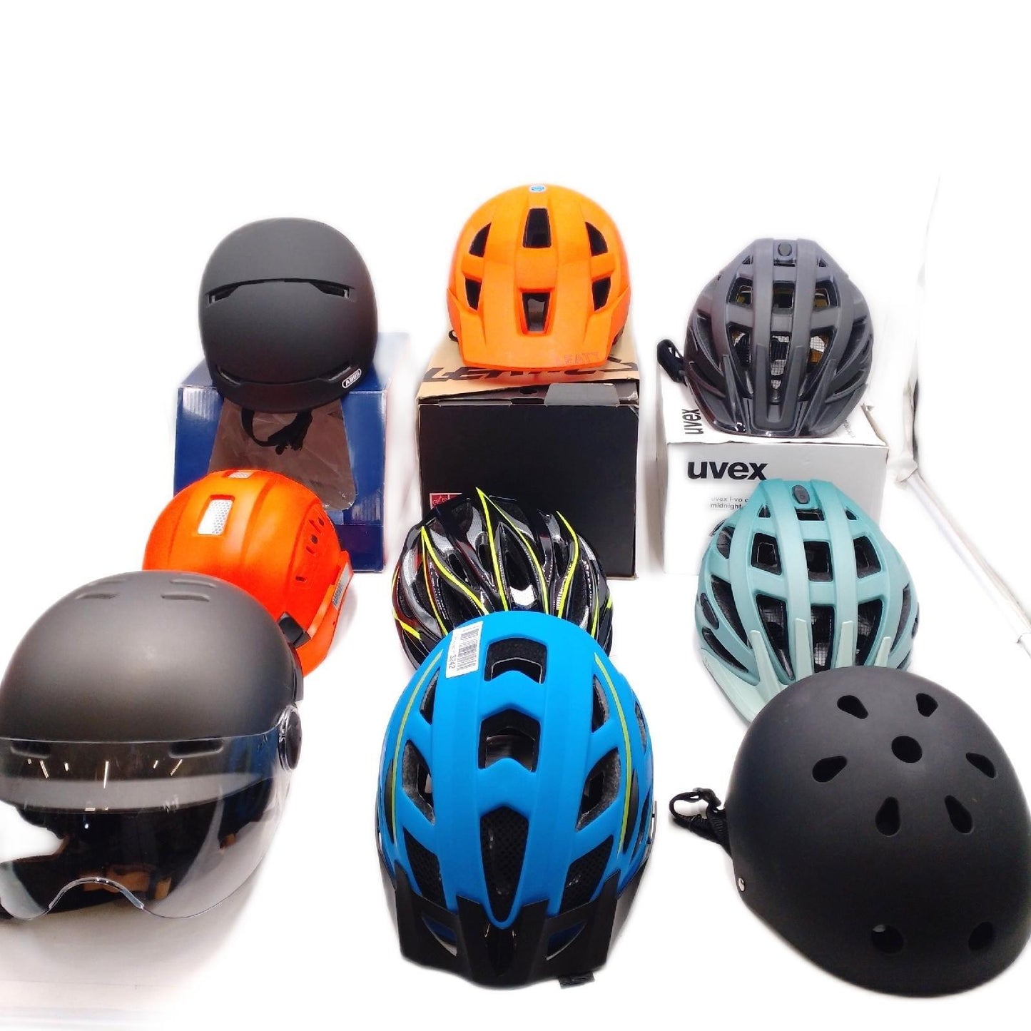 Kunden Retouren Rückläufer  E Ware 21 Stück  Helme Fahrradhelme Uvex Fox Alpina Fischer Dunlop