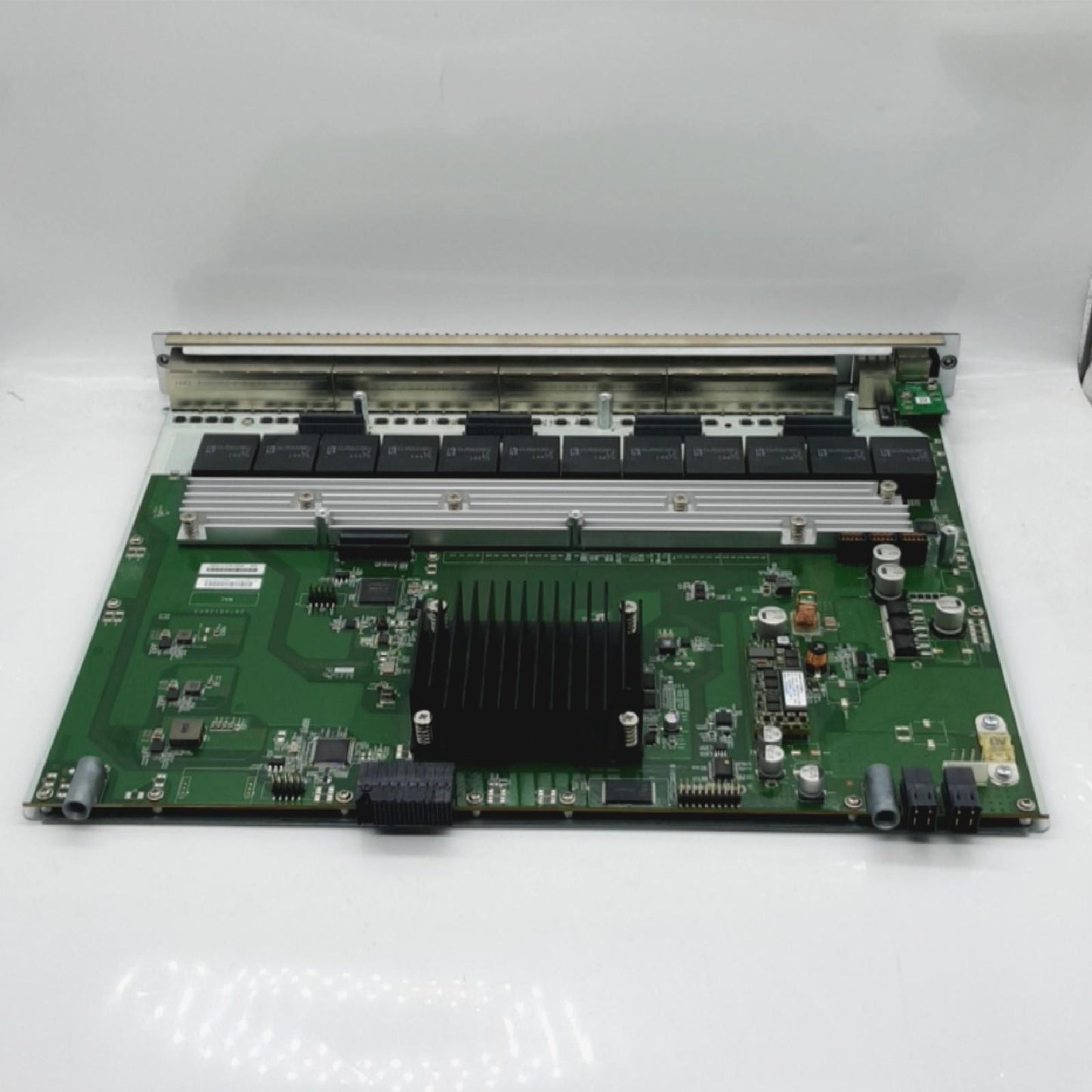 Netgear Switch Netzwerkkomponenten M6100 Reihe Effizienz verbessert schnelle Verbindung