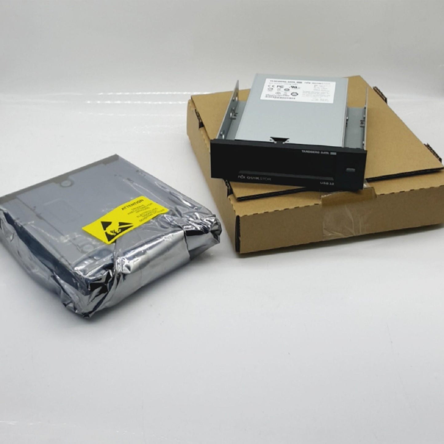 Tandberg Laufwerk Backup Speicherlösung RDX USB 3 0 internes schwarz Hochleistungs Speicher