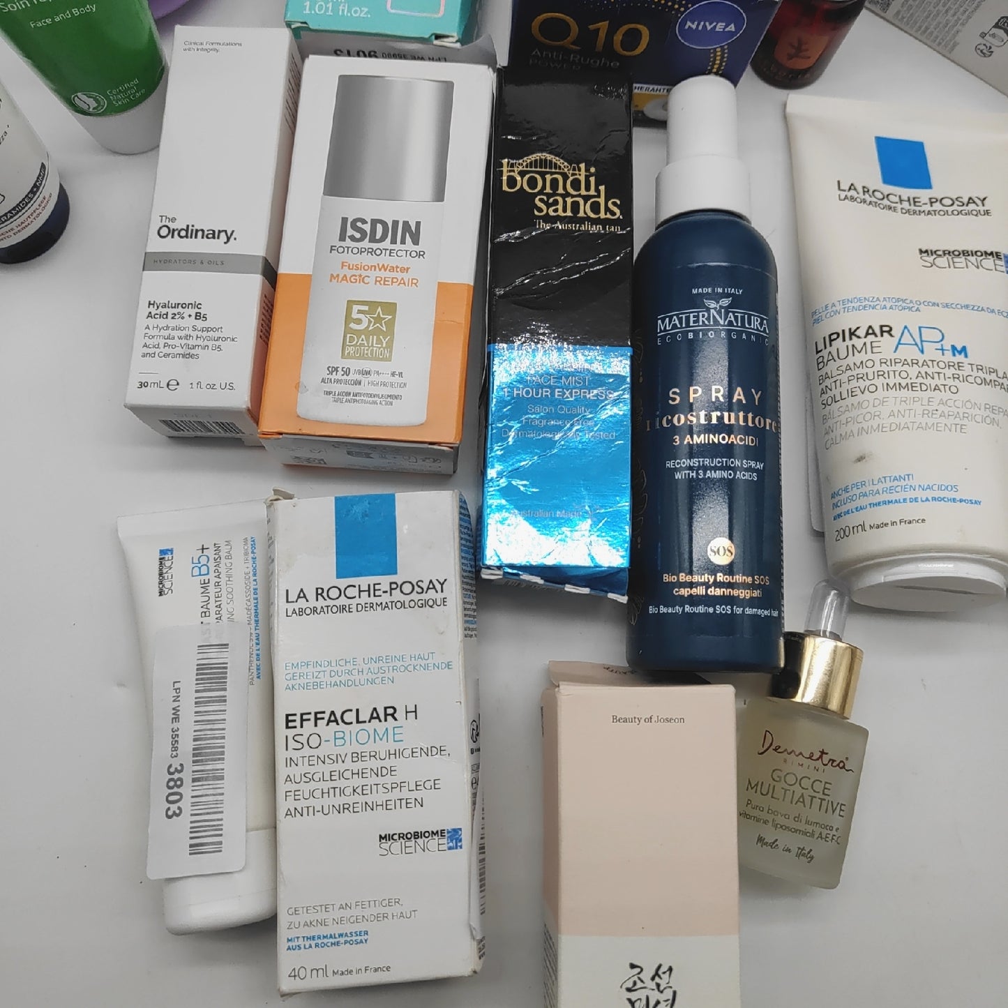Creme Körperlotion Drogerie Beauty Eucerin Loreal geöffnet