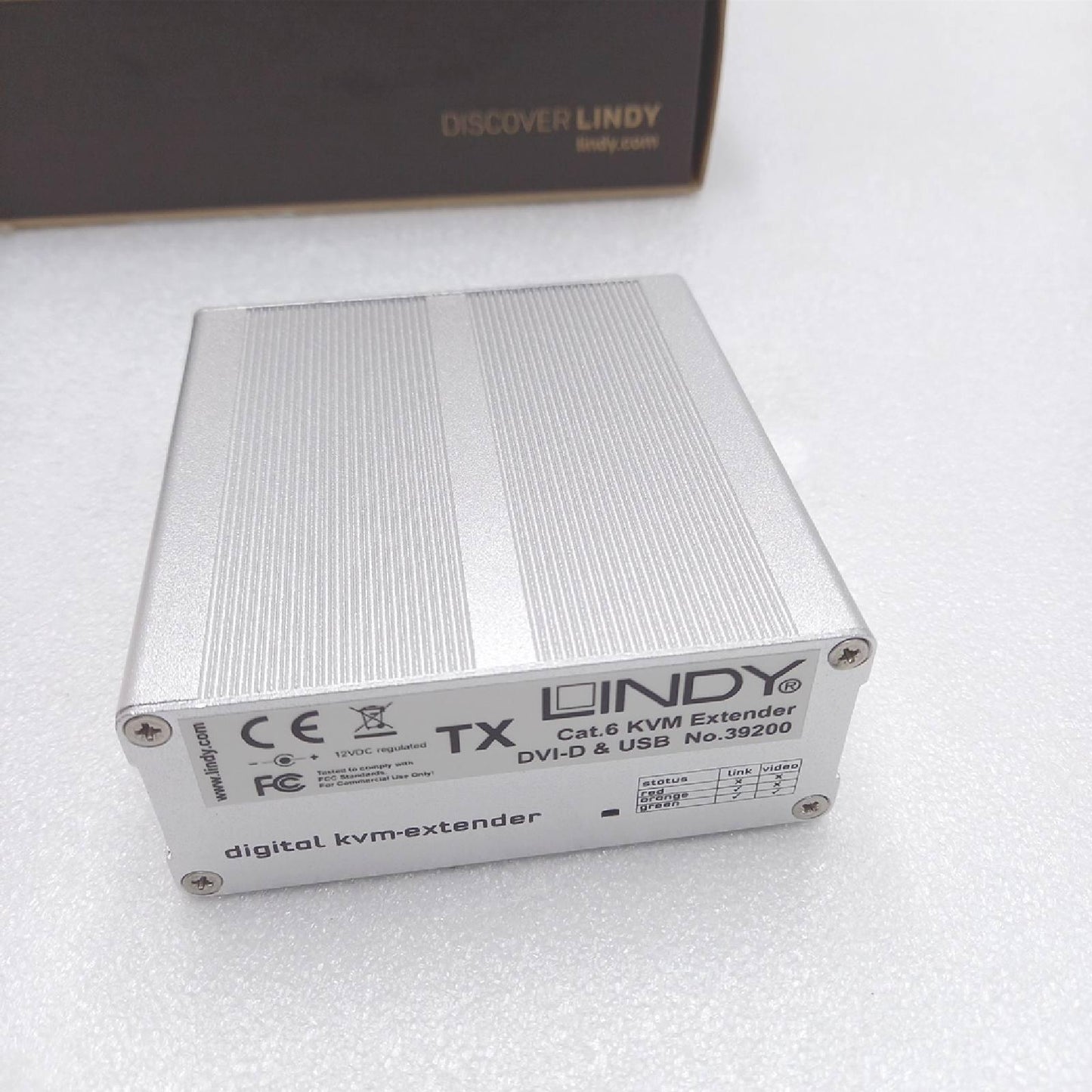 LINDY KVM Extender Signalübertragung Computerzubehör 39200 130m Cat 6 DVI D Single Link USB 2 0