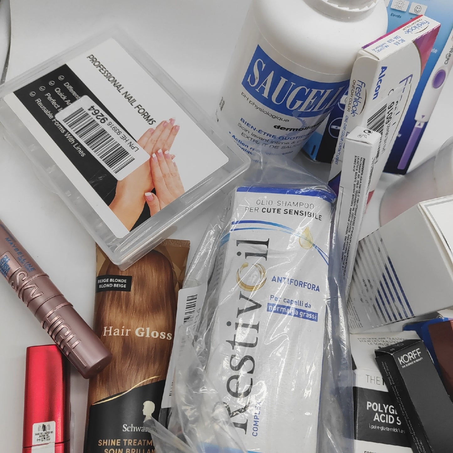 Garnier Maybelline Schwarzkopf Nivea Creme Duschgel Makeup Kosmetik Drogerie geöffnete Verpackungen