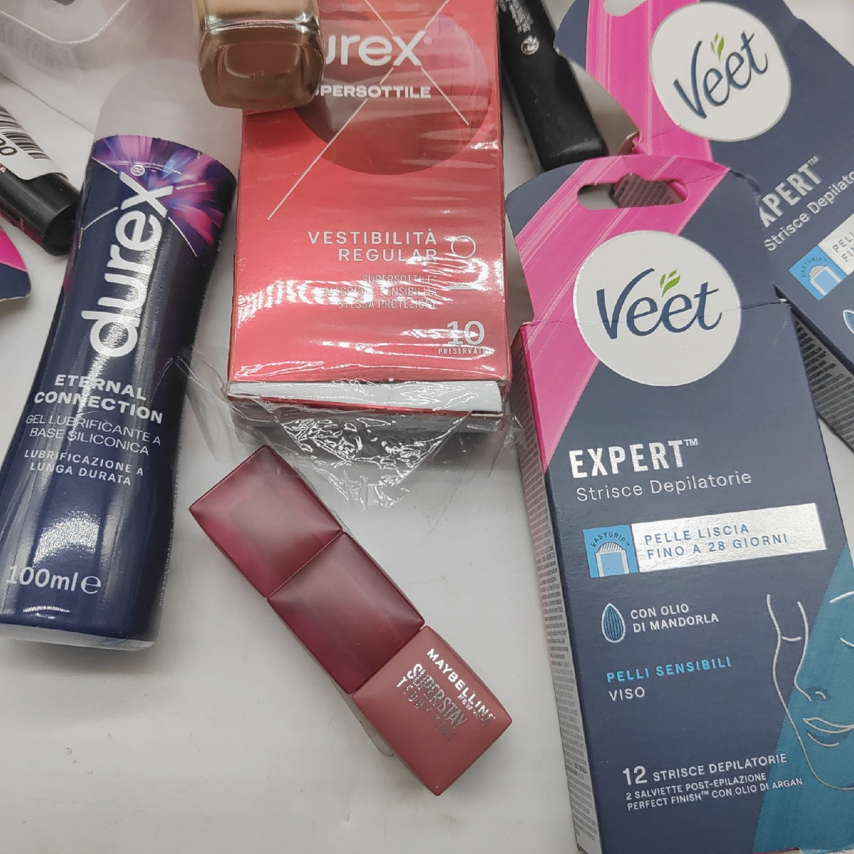 Loreal Creme Drogerie Schminke geöffnet für Pflege Körperpflege Beauty Routine