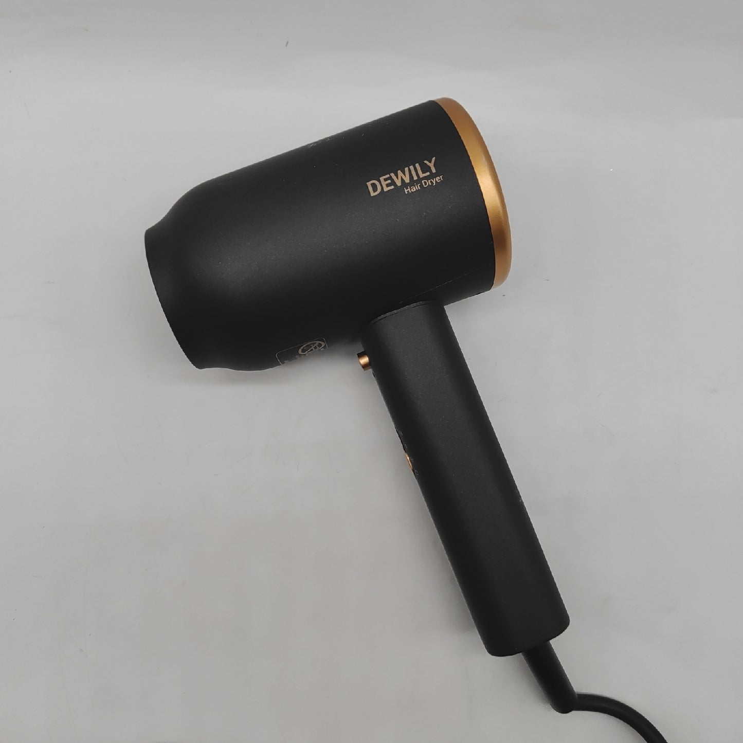 DEWILY Föhn Haartrockner Styling Ionen Diffusor 1800W Schn