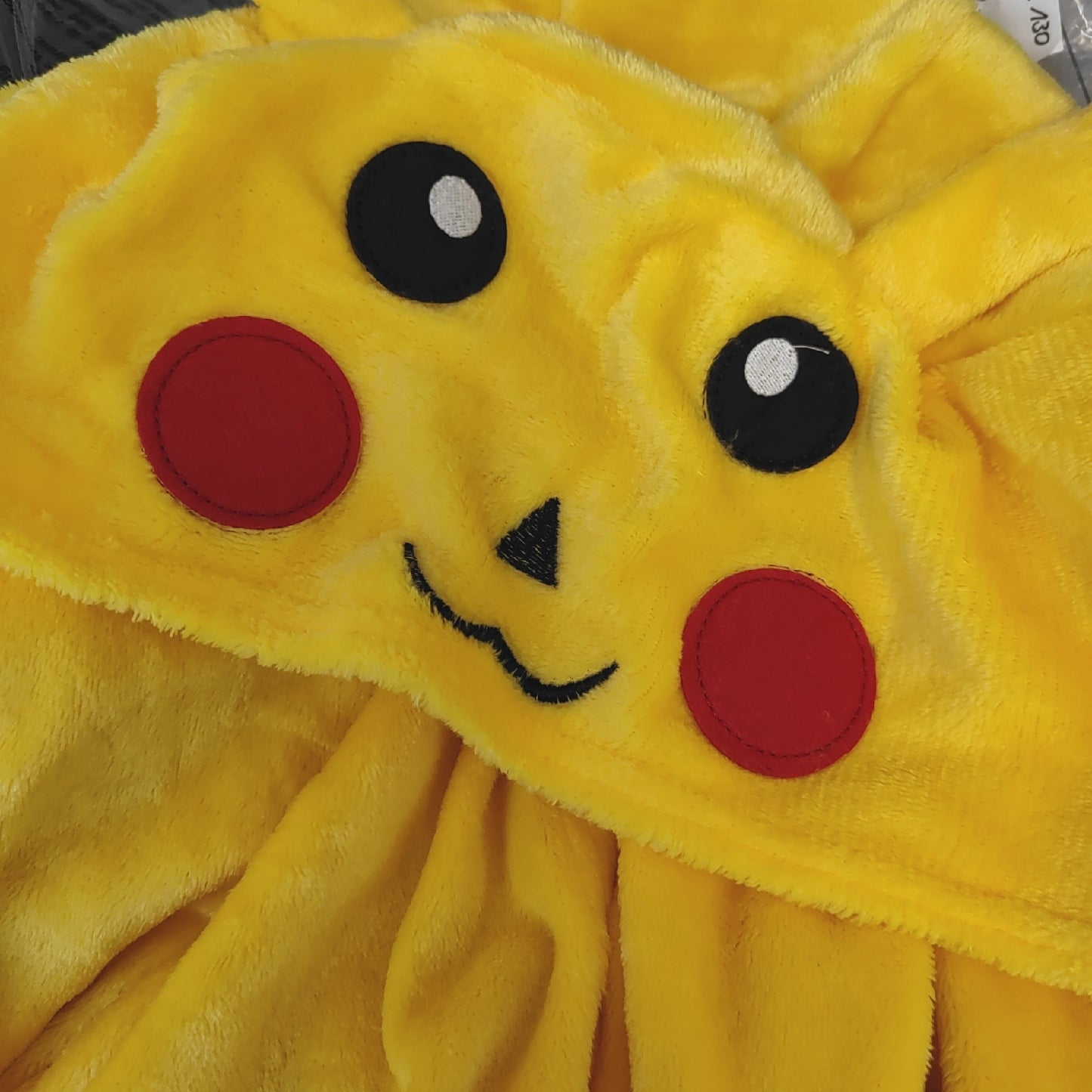 Pokemon Einteiler Kinderkleidung Freizeitanzug Pikachu Kapuze Fleece Größe 130 Kuschelig warm