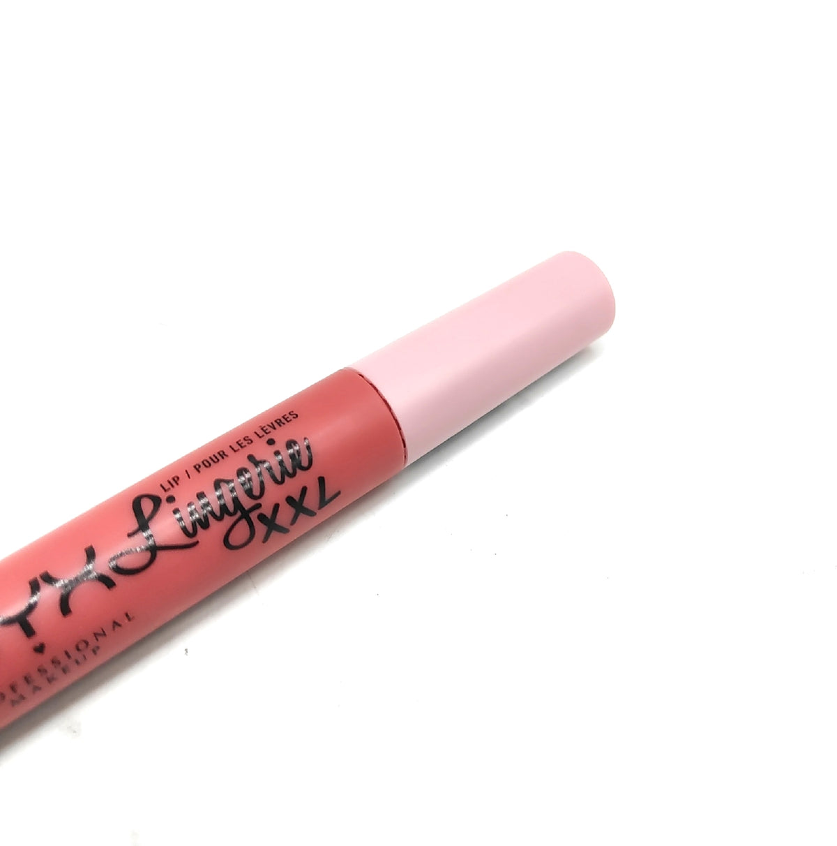 NYX Professional Makeup Lip Lingerie XXL Lippenstift 01 Undress'd