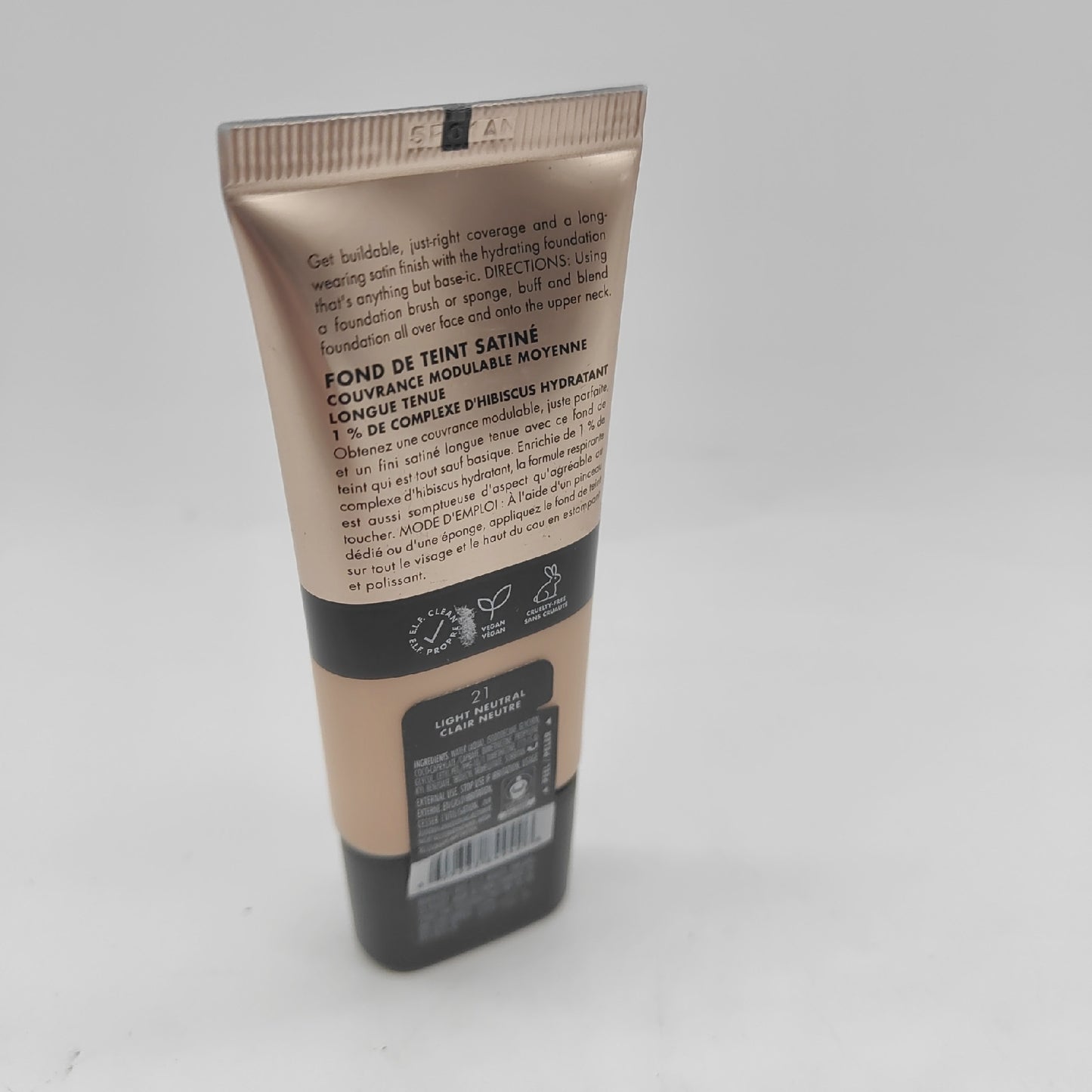 elf Foundation Make up Soft Glam Mittlere Deckkraft Langanhaltend Aufbauend Gesicht
