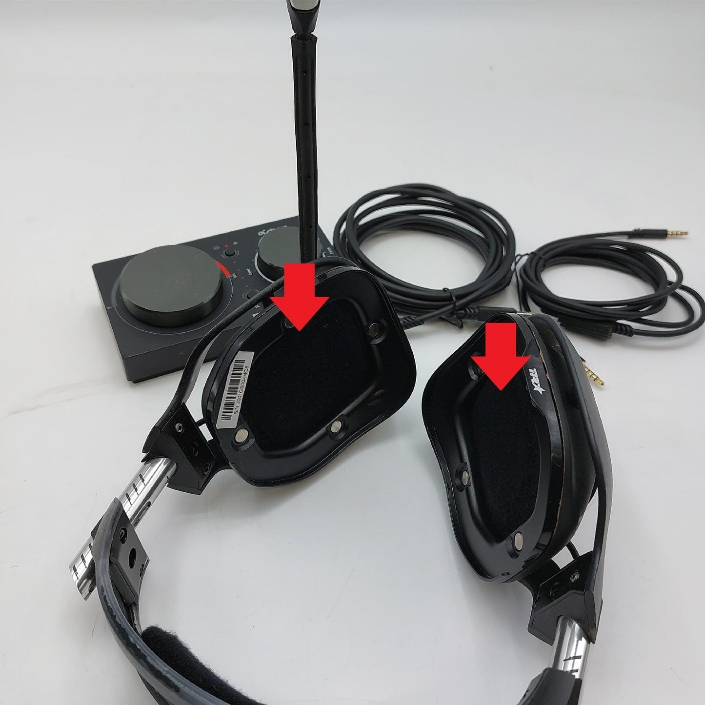 ASTRO Gaming A40 TR Headset Kabel MixAmp Pro Tr sichtbare Spuren ohne Polster