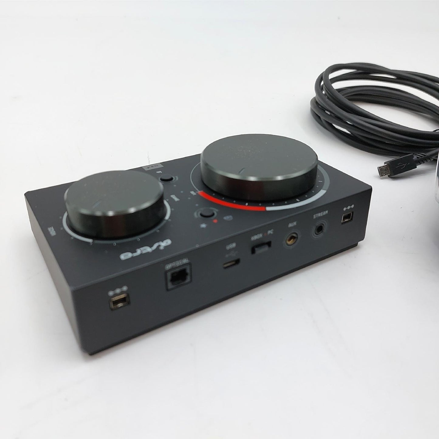 ASTRO Gaming A40 TR Headset Kabel MixAmp Pro Tr sichtbare Spuren ohne Polster
