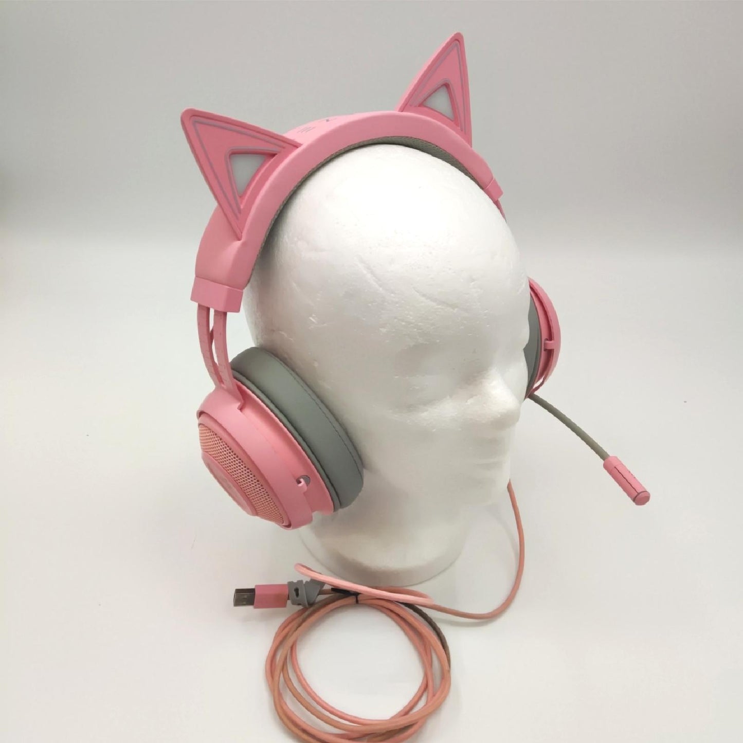 Razer Kraken Kitty Edition Gaming Headset stark verschmutzt Schwarzes Katzenohr-Design