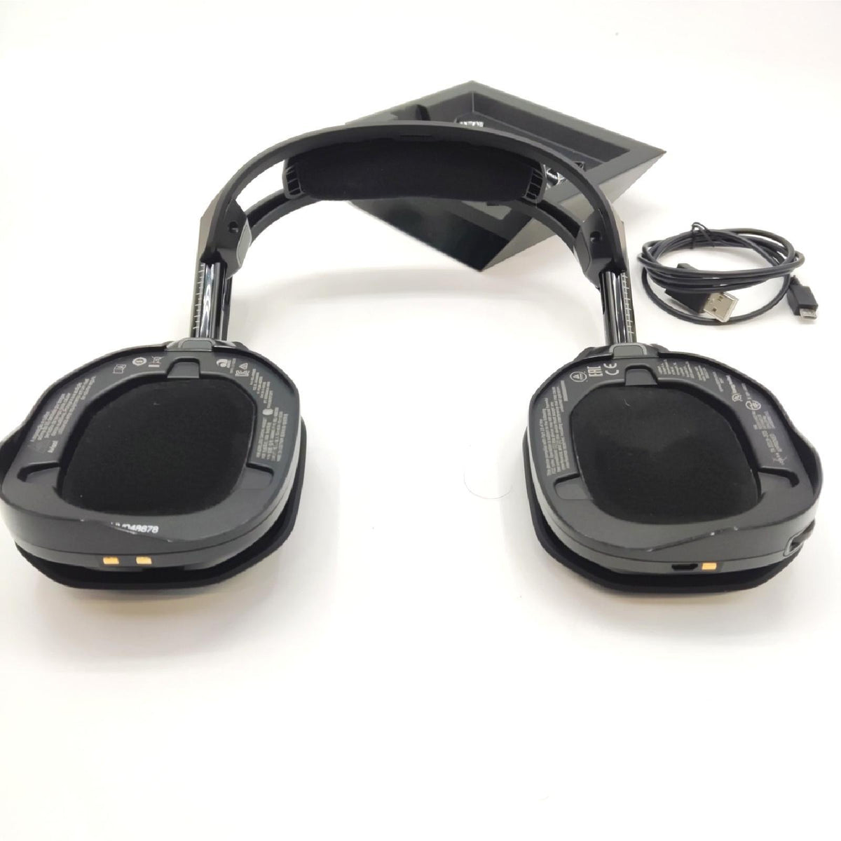 ASTRO A50 Wireless Gaming Headset Ladestation 4 Generation ohne Ohrpolster sichtbare Sp