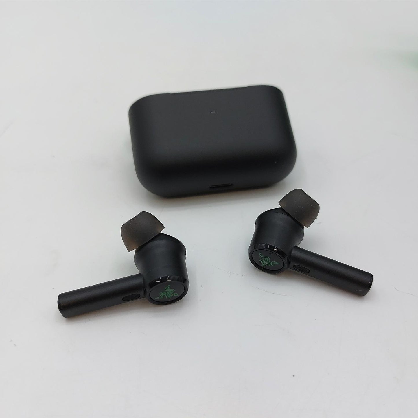 Razer Hammerhead True Wireless Pro Drahtlose In-Ear-Kopfhörer Mice (171 - Defekt