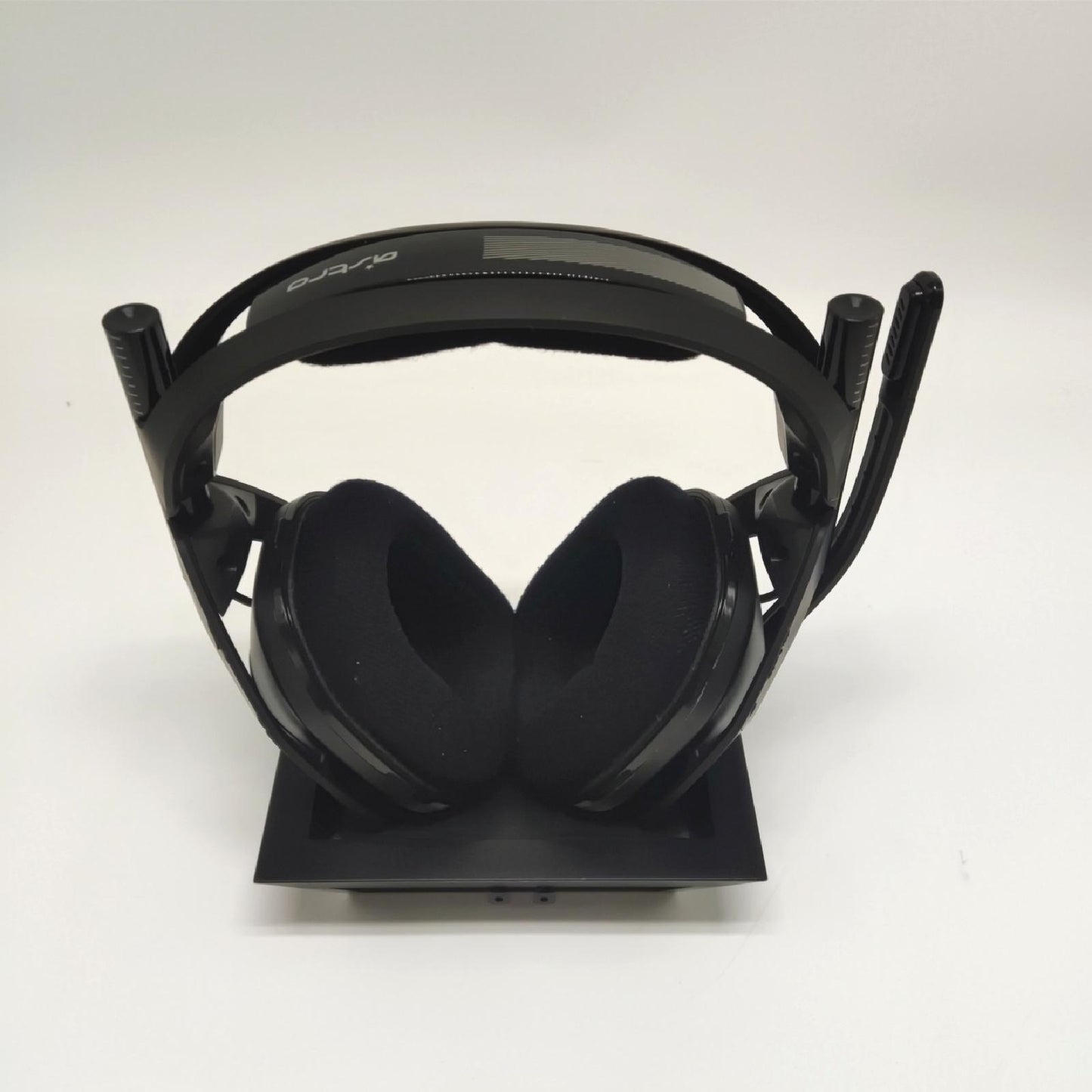 ASTRO A50 Wireless Gaming Headset Ladestation 4. Generation Dolby Audio