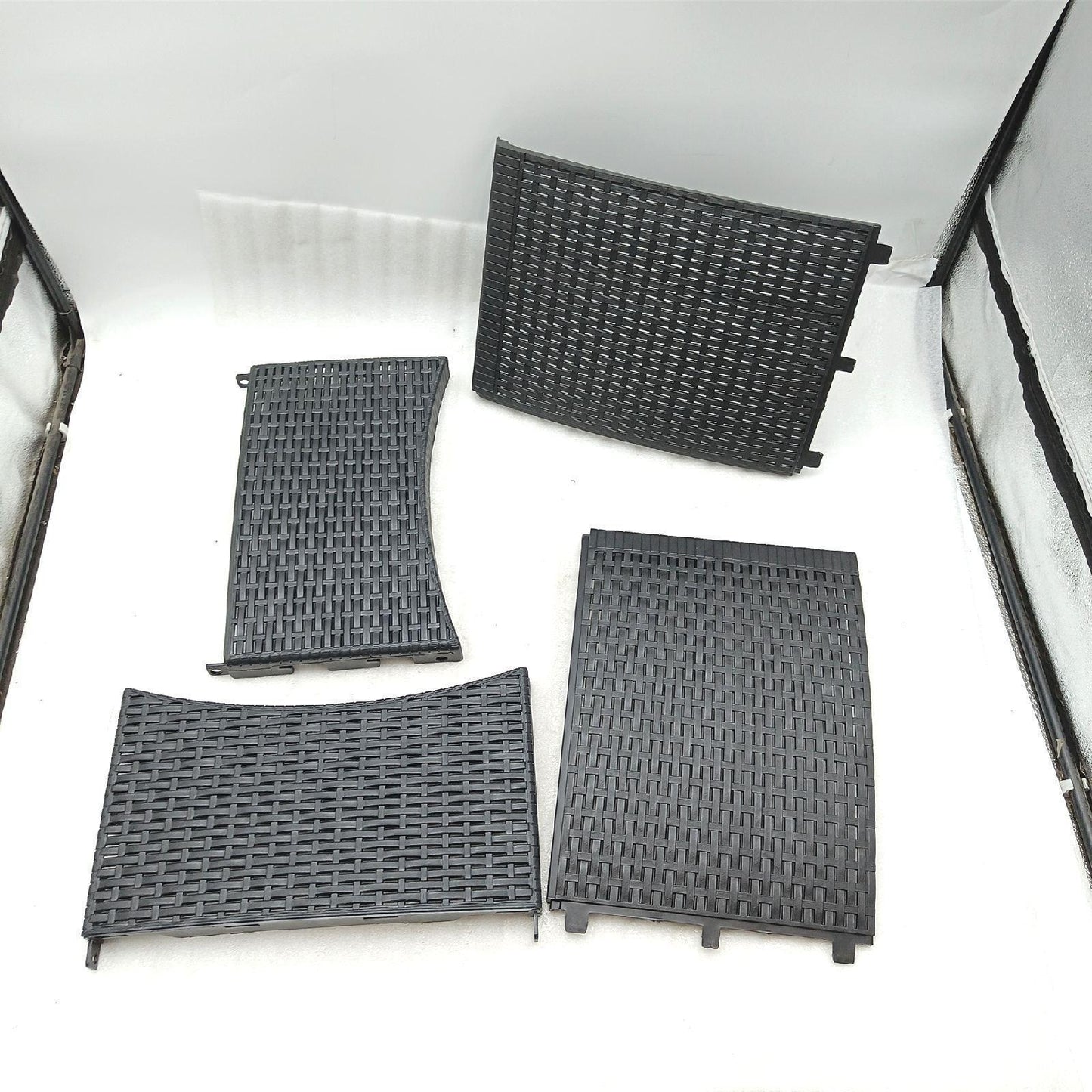 Dmora - Outdoor-Lounge-Set Napoli, Gartenkomposition mit 2 Sesseln und 1 Aufbewahrungstisch, Lounge mit Rattan-Effekt, 100 % Made in Italy, Anthrazit